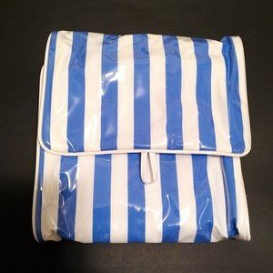 NWOT Estee Lauder Vinyl Travel Case, Blue & White Stripes